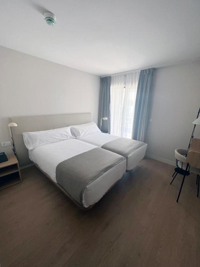 Hotel H4 Cangas 3 Superior 외부 사진
