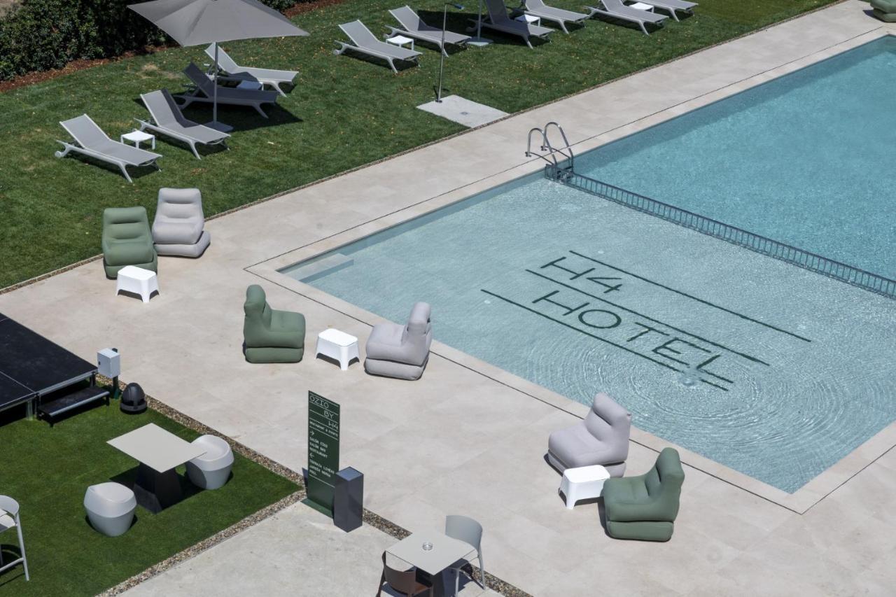 Hotel H4 Cangas 3 Superior 외부 사진