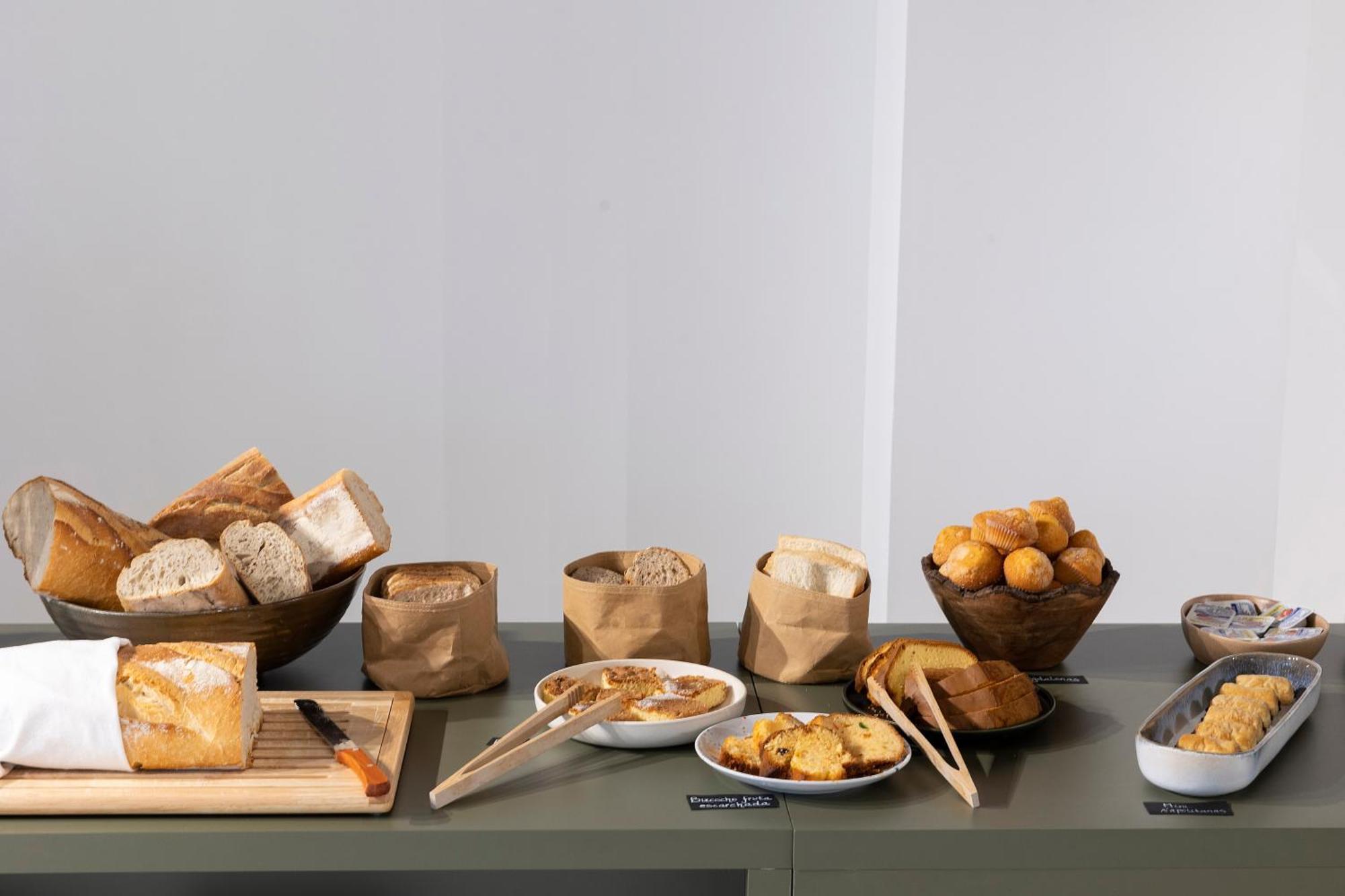 Hotel H4 Cangas 3 Superior 외부 사진