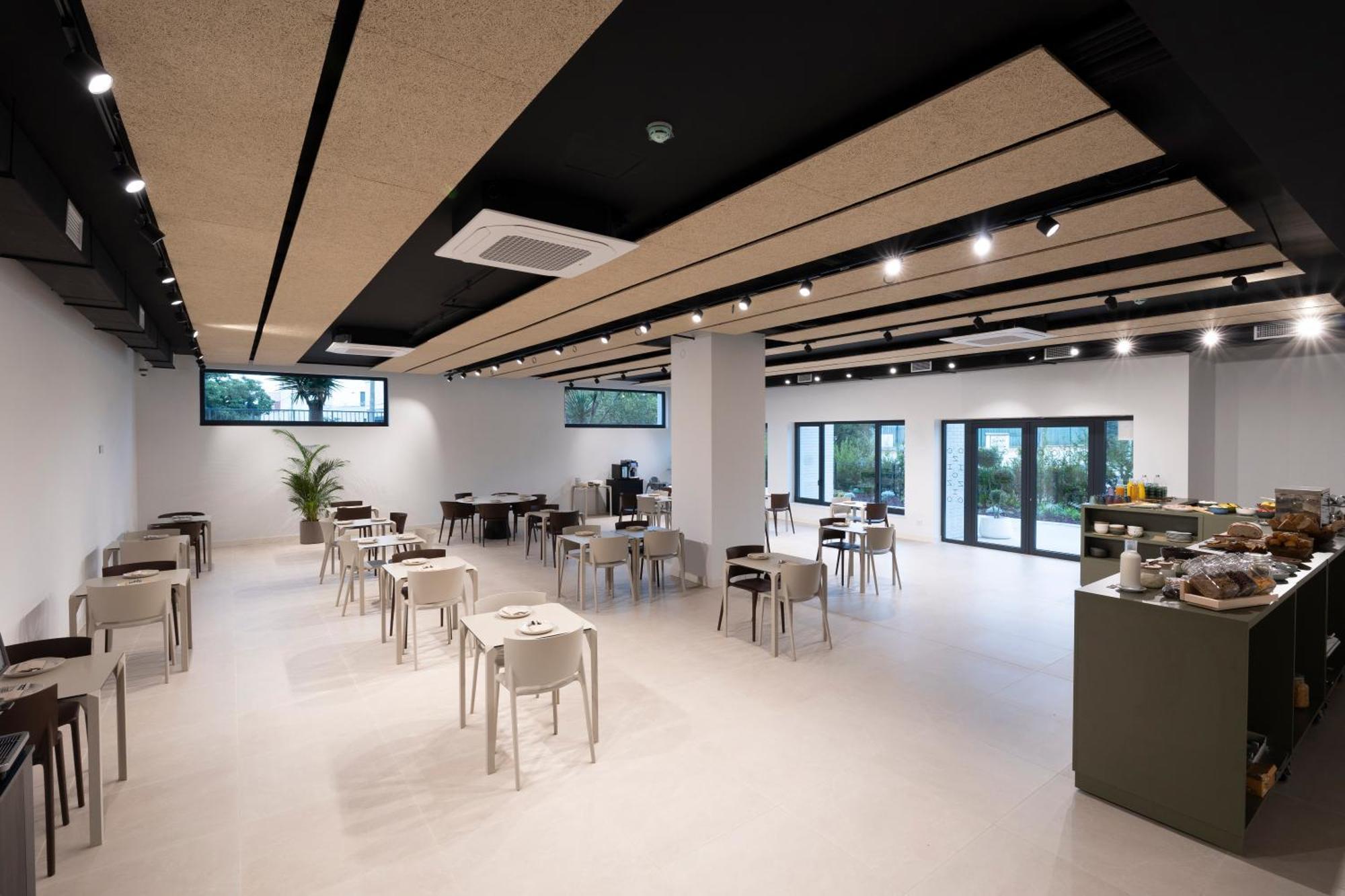 Hotel H4 Cangas 3 Superior 외부 사진