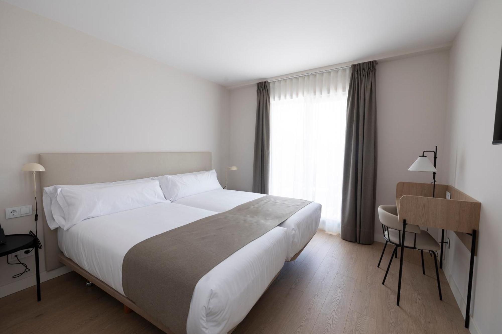 Hotel H4 Cangas 3 Superior 외부 사진