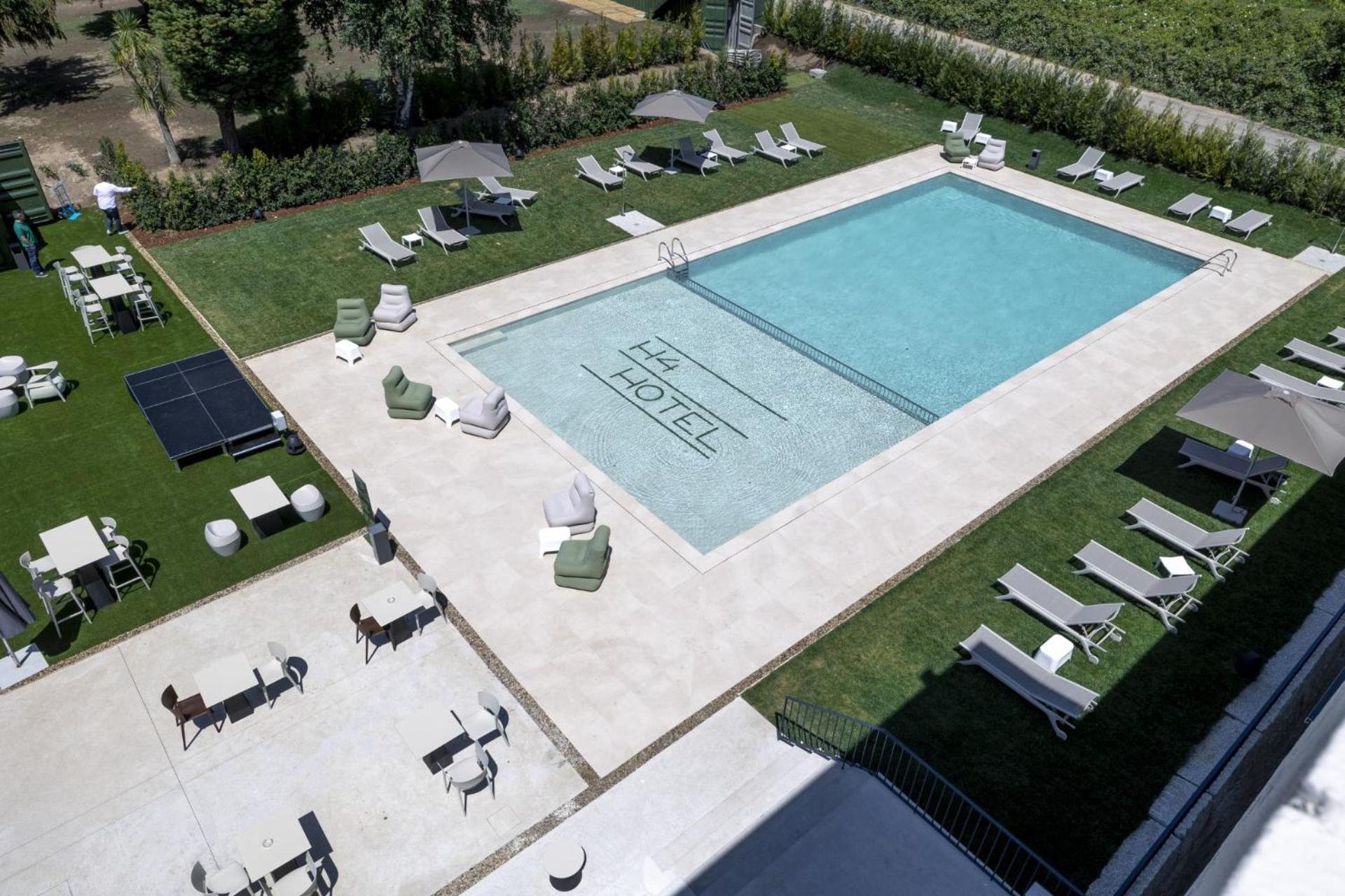Hotel H4 Cangas 3 Superior 외부 사진